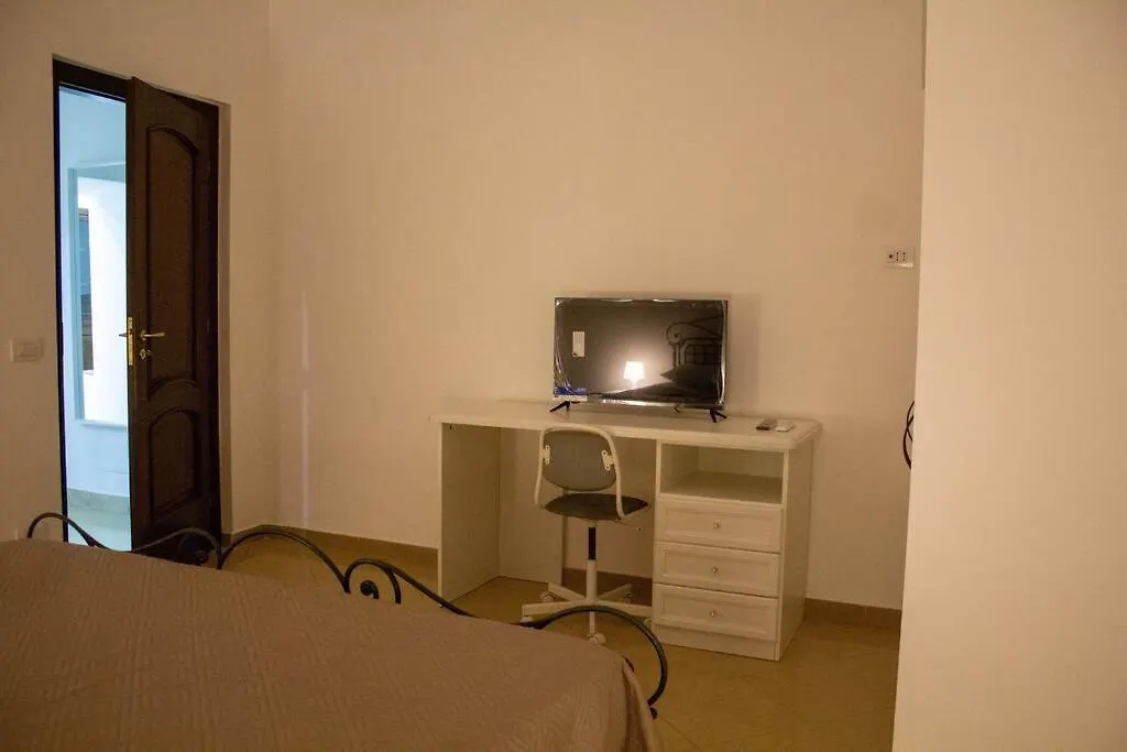 Almameda House Napoli Apartment 0*, Naples Italy